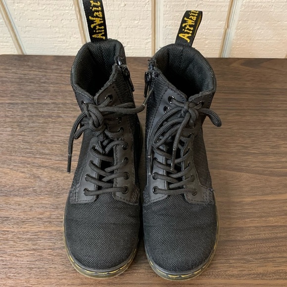 Dr Martens Junior Combs Extra Tough Poly Casual Boots, size 12. - Picture 2 of 7